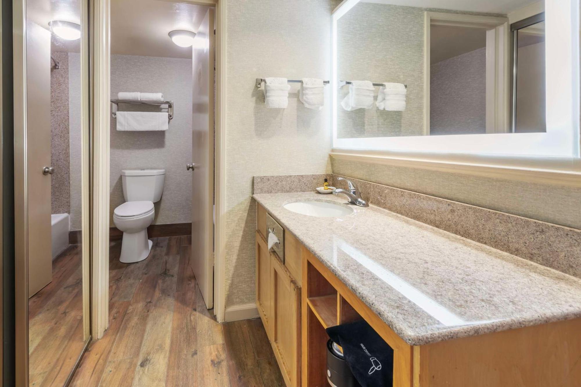 Best Western Plus Hill House Bakersfield Exterior foto
